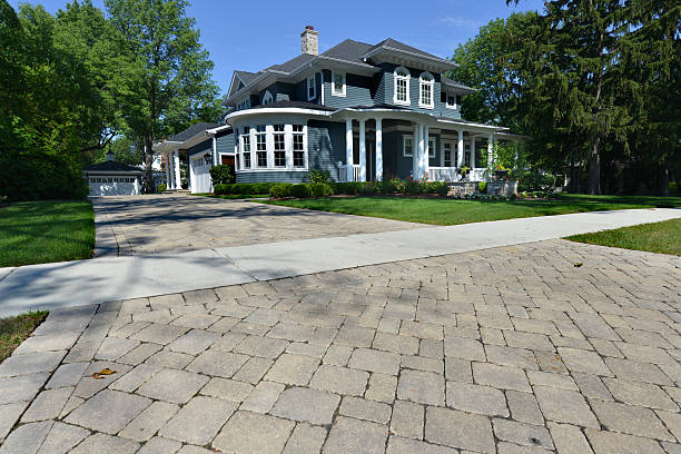 Best Professional Driveway Pavers  in Lovettsville, VA
